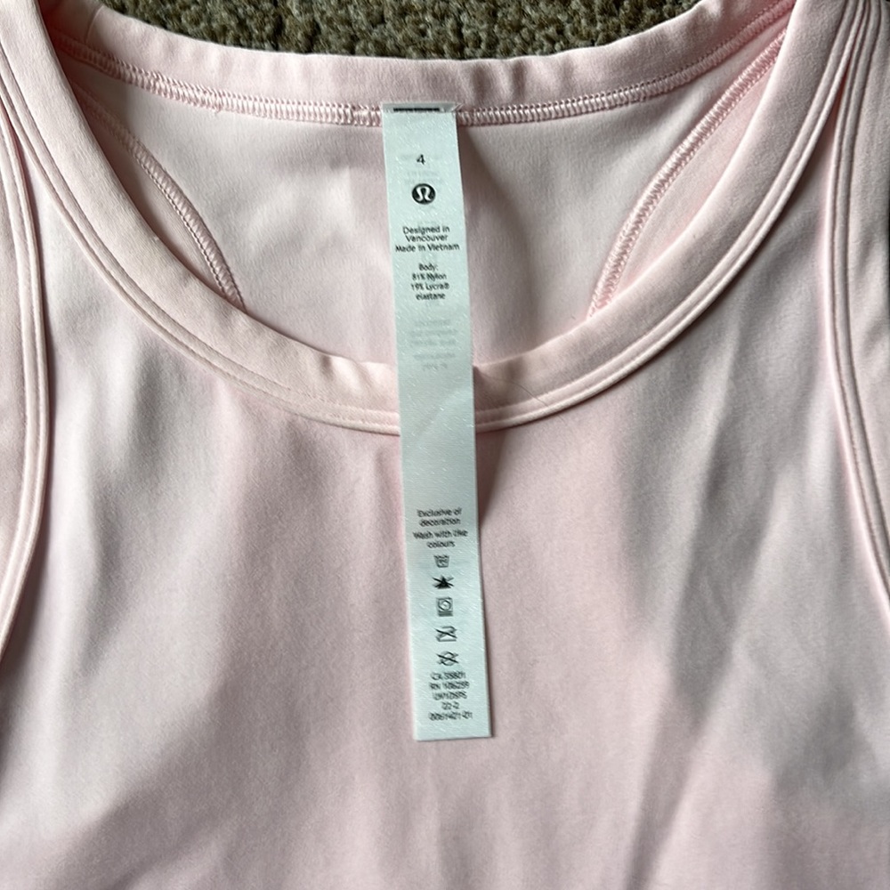 NWOT STRAWBERRY MILKSHAKE ALIGN RACERBACK TANK TOP WAIST LENGTH